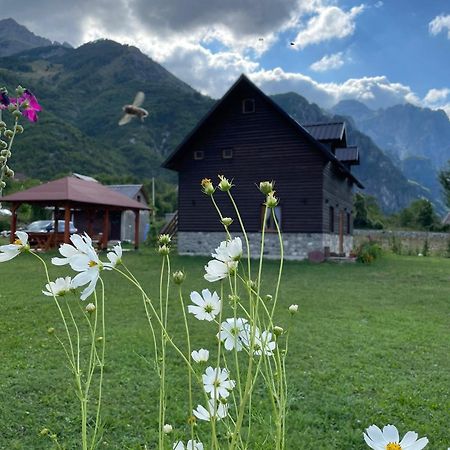 Te Sofra Hotel Shkodër Buitenkant foto