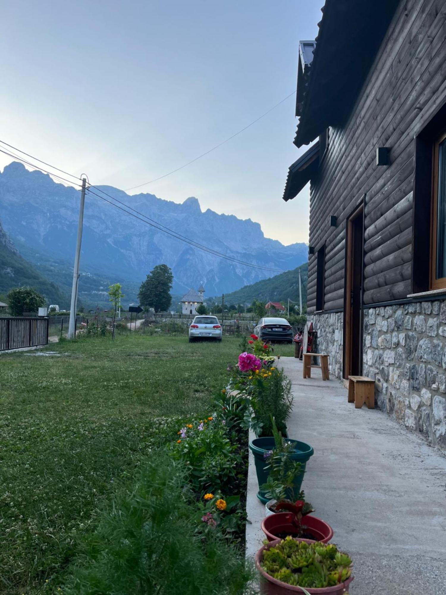 Te Sofra Hotel Shkodër Buitenkant foto